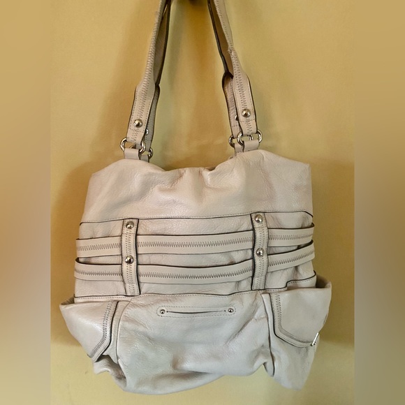 B. Makowsky Leather Bag - Picture 3 of 7